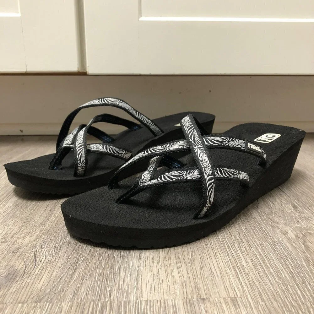 Teva women size